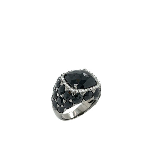 anello stile vesuvio con onice e diamanti